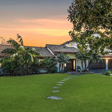 Luxury Home Atop The Hills